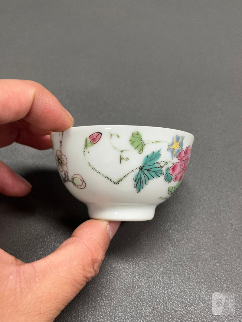 清雍正 粉彩花卉纹杯 - 图9